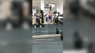 Charlotte Vih fodendo com seu vizinho na academia