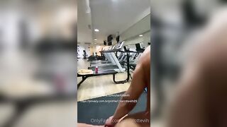 Charlotte Vih fodendo com seu vizinho na academia