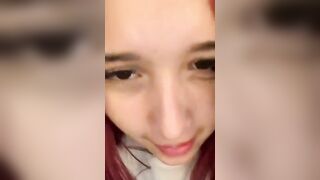 Ruiva cavala gostosa transando com o entregador – Midiasexl