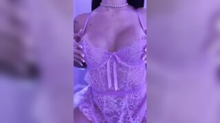 Thaissa Fit nua fazendo boquete e mostrando o cuzinho